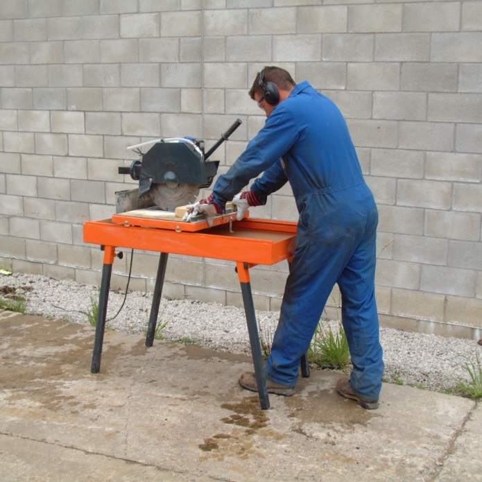Bench Mounted Cut Off Saw (Masonry)